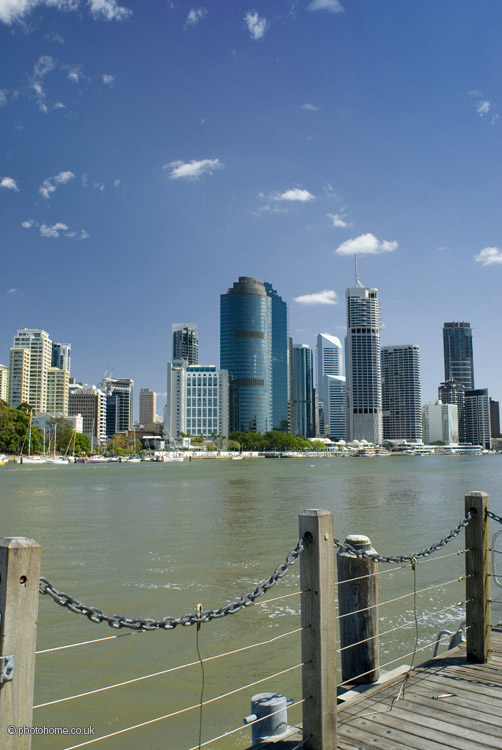 view across the river from kangaroo point